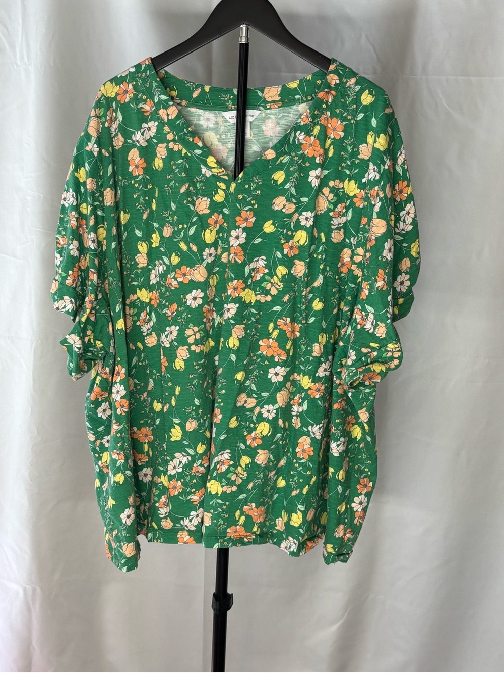 Liz Claiborne Green Floral V-Neck Tunic with Blooms Short Sleeve Plus Size